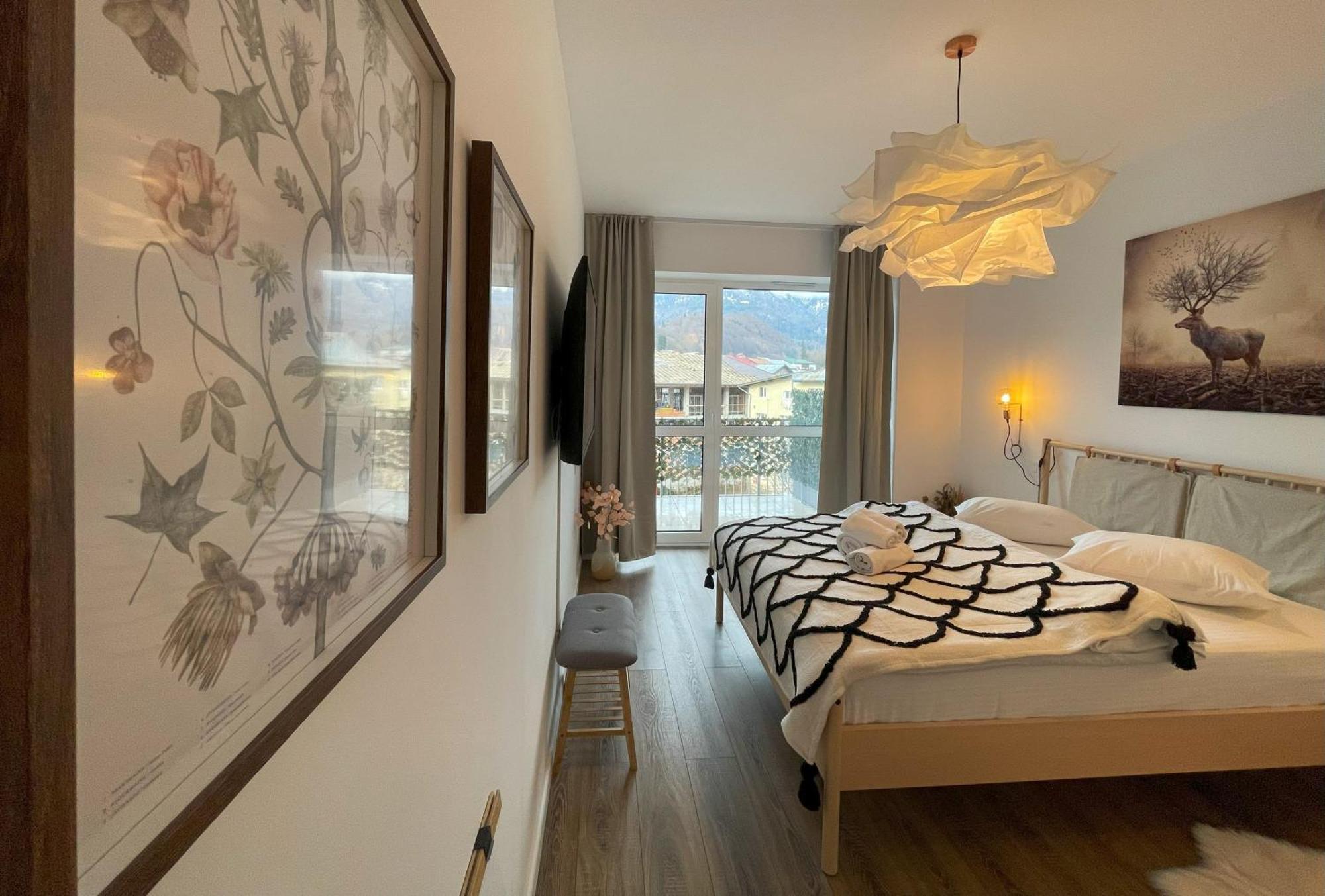 Rosewood Boutique Apartment ซินายา ภายนอก รูปภาพ